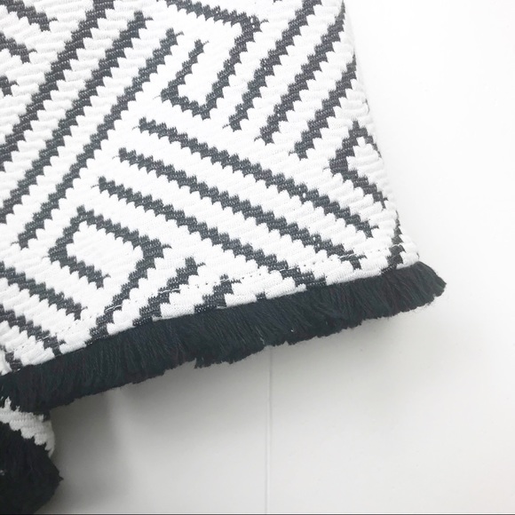 Anthro W5 Geometric Embroidered fringe hem blouse - Picture 3 of 7